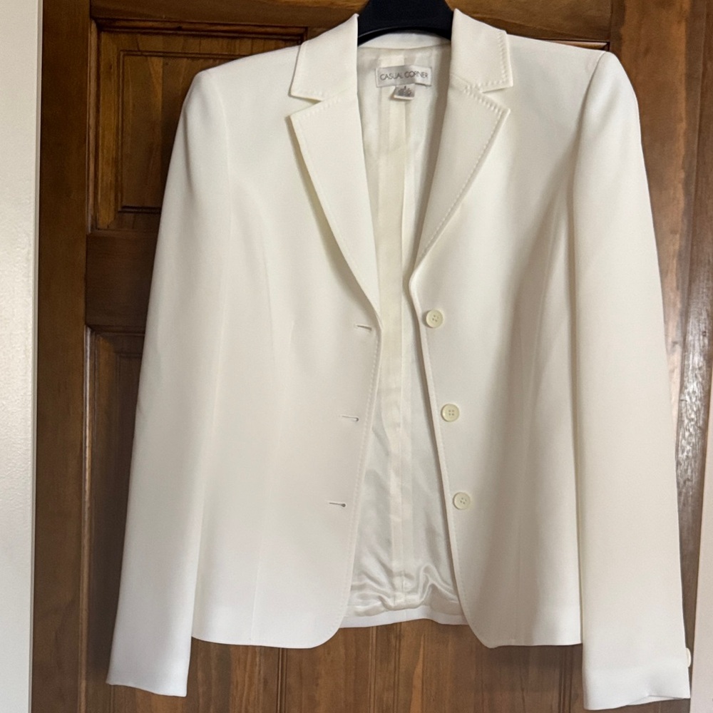Casual Corner Women's White Blazer